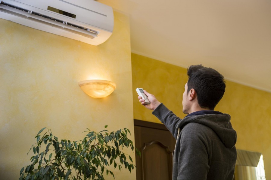 Reliable Heating and Cooling with a Ductless Heat Pump